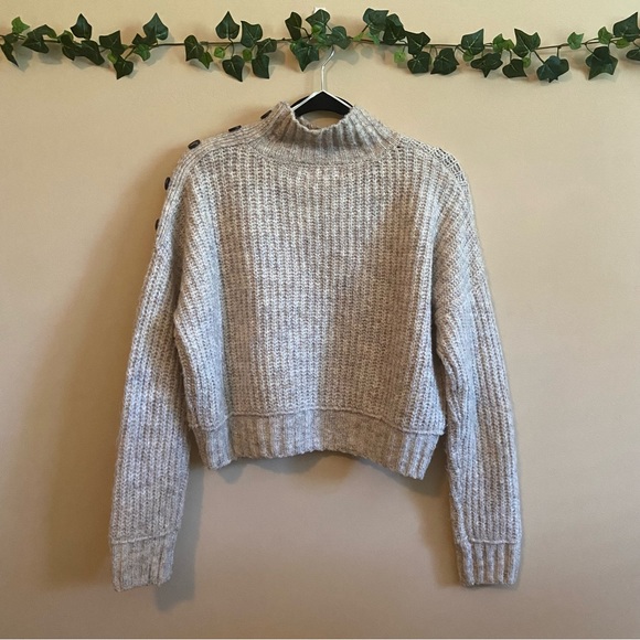 Jessica Simpson Women's Long Sleeve Wool Blend Beige Cropped Mock Neck Sweater - Picture 2 of 2